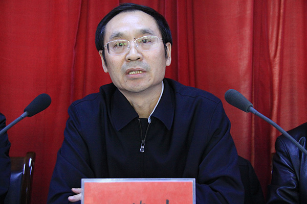 阿拉善盟副盟长田德志,盟行署副秘书长郭志贤,盟矿能公司副董事长宿